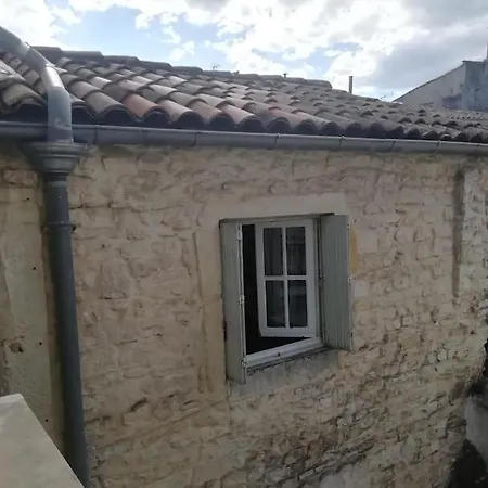 Lägenhet Studio Centre Dans Rue Pietonne Au Calme